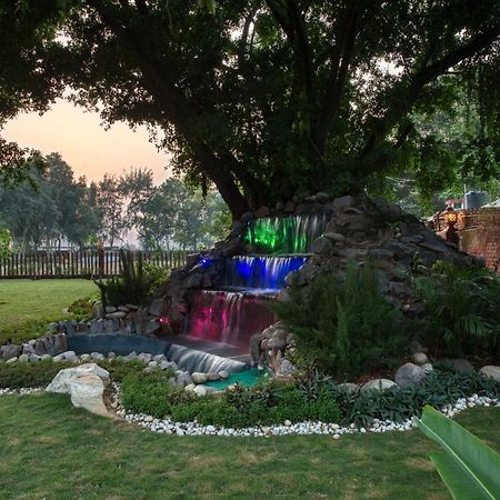 Sunahari Bagh - Pool Farm Retreat @ غورغاون المظهر الخارجي الصورة